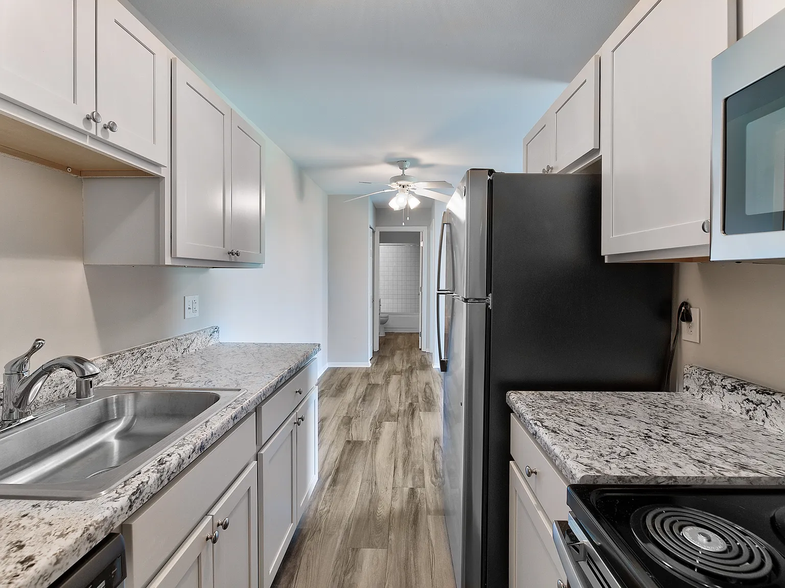 Glen Hills Apartments — Photo 3
