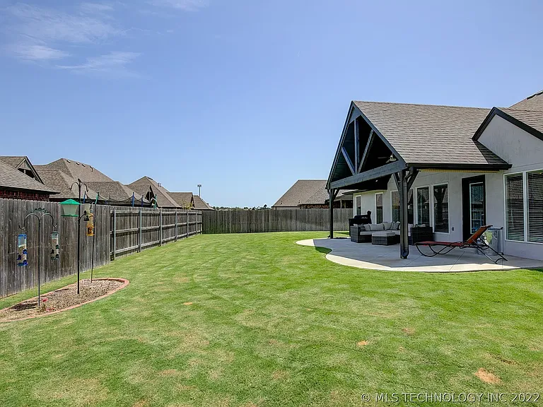 18619 E 46th St S — Photo 20