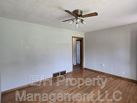 3rd image of 2316 W Wildwood Rd