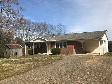 1707 Doe Run Rd, Hillsville, VA 24343 | Zillow