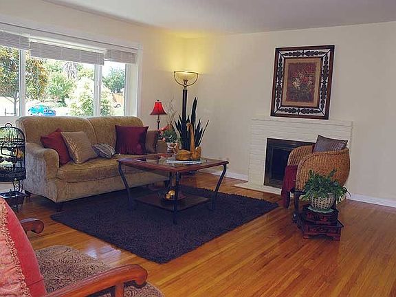 2nd image of 791 Nandina Ct
