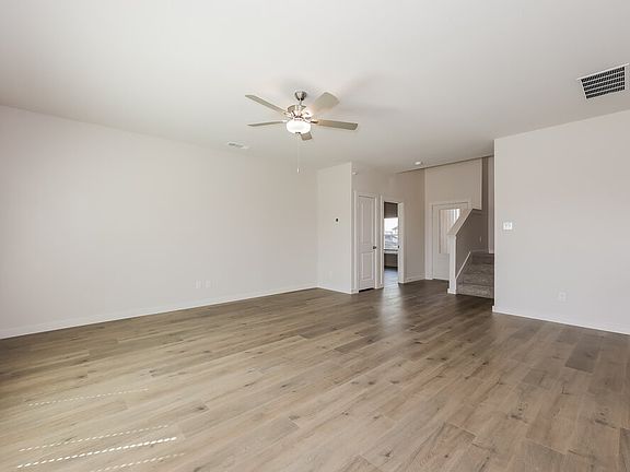 5th image of 315 Patton Ln