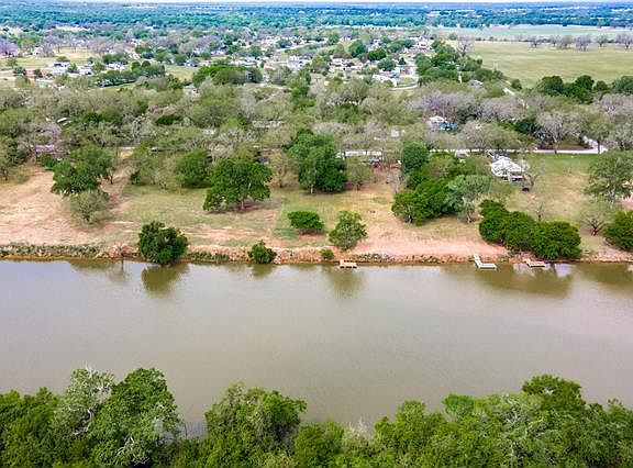 3rd image of 7015 Horseshoe Bend Trl