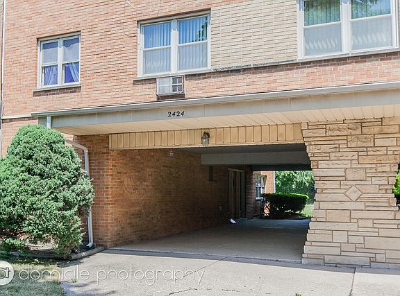 2nd image of 2424 W Berwyn Ave APT 202