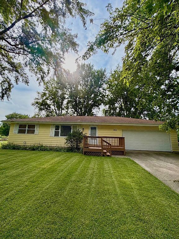 302 S 6th St - Property Image