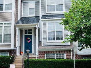 20559 Warburton Bay Sq, Sterling, VA 20165