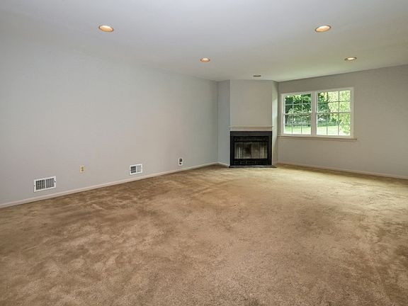 3rd image of 42 Bowfell Ct