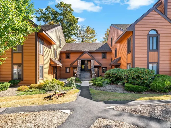 2305 Swiss Mountain Dr, Champion, PA 15622