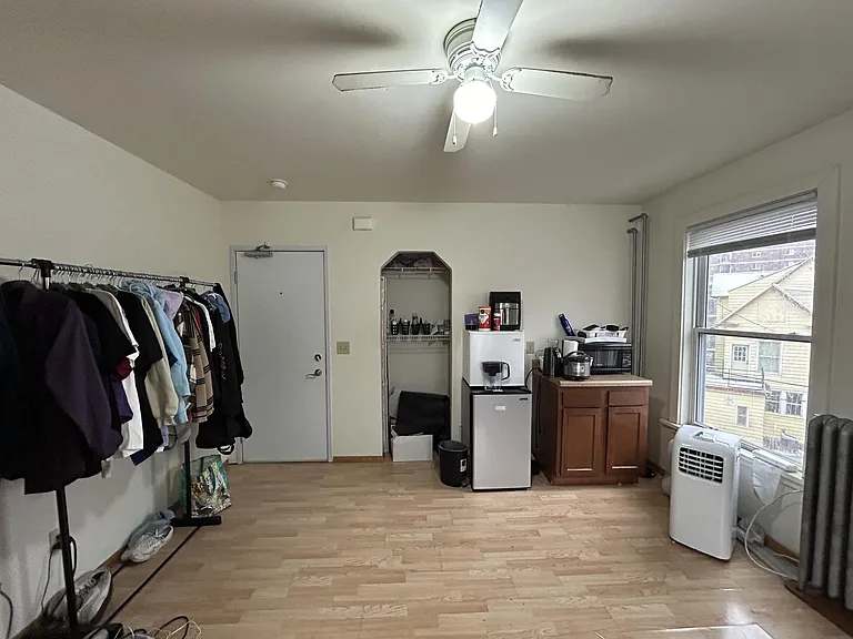 635 Howard Pl — Photo 40