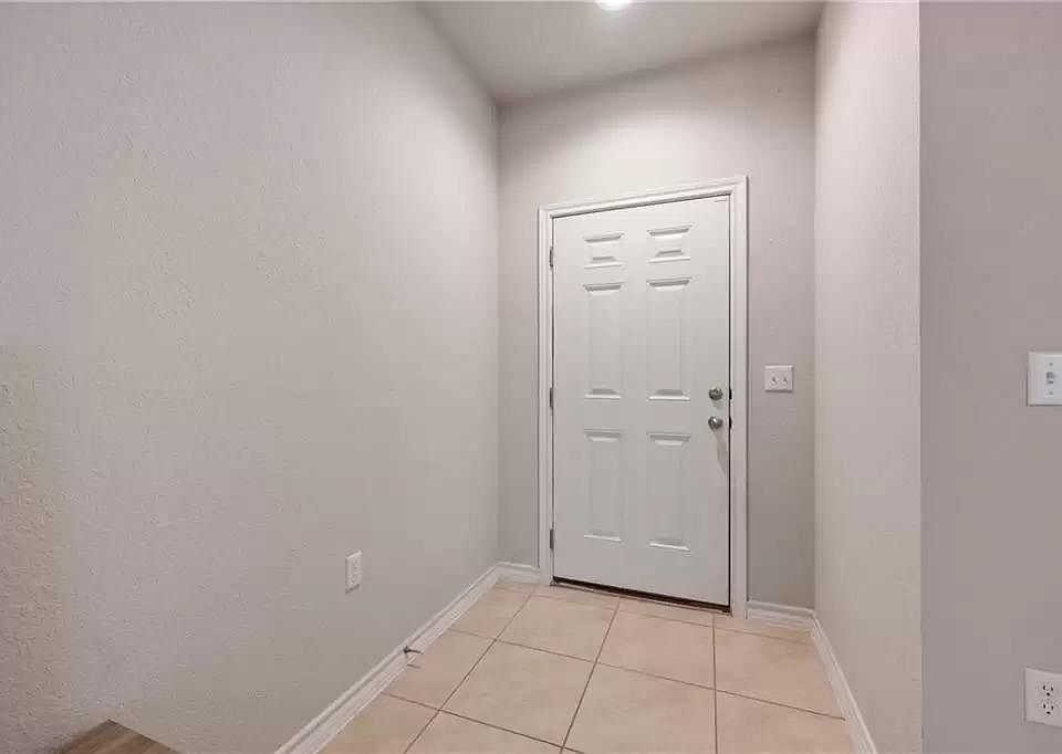 1st image of 1900 Los Olivios Way