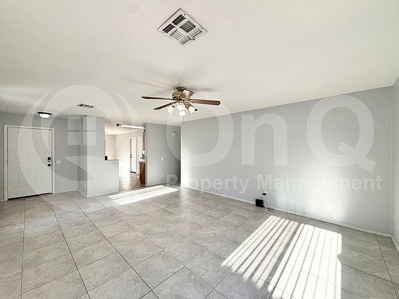 3rd image of 10423 W Reade Ave