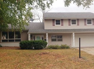 324 W Ivy Ln, Peoria, IL