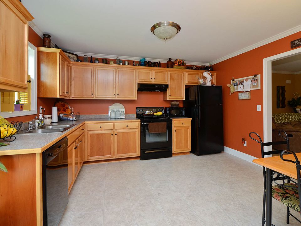 1st image of 1431 Lakeside Ave
