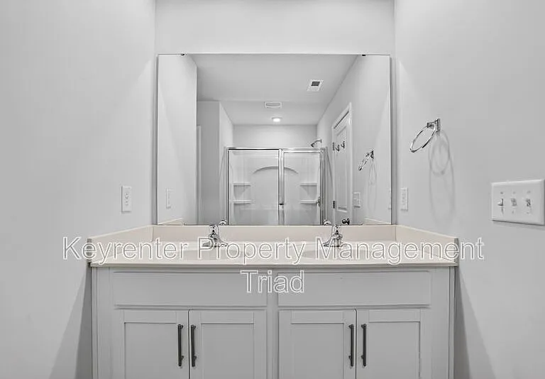 5109 Black Forest Dr — Photo 37