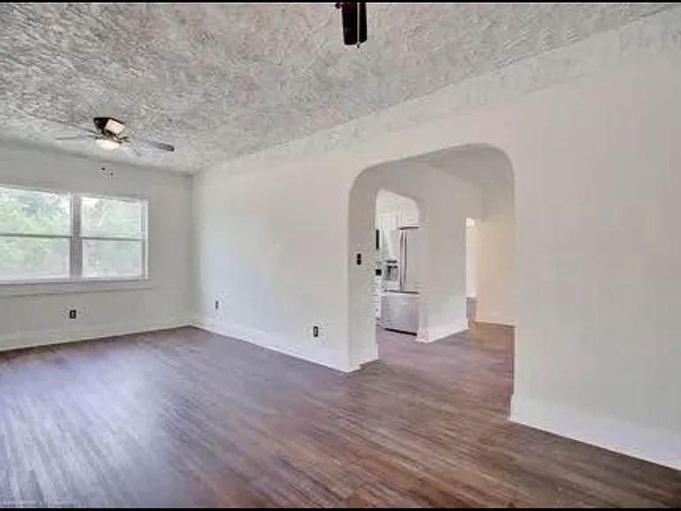 1306 Osceola Ave — Photo 3