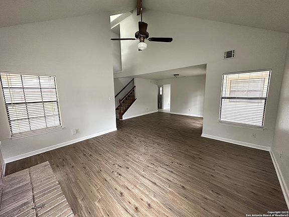 4th image of 8535 Timber Lodge
