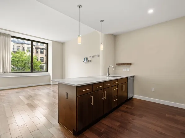 43 Westland Ave Unit 202, Boston, MA 02115