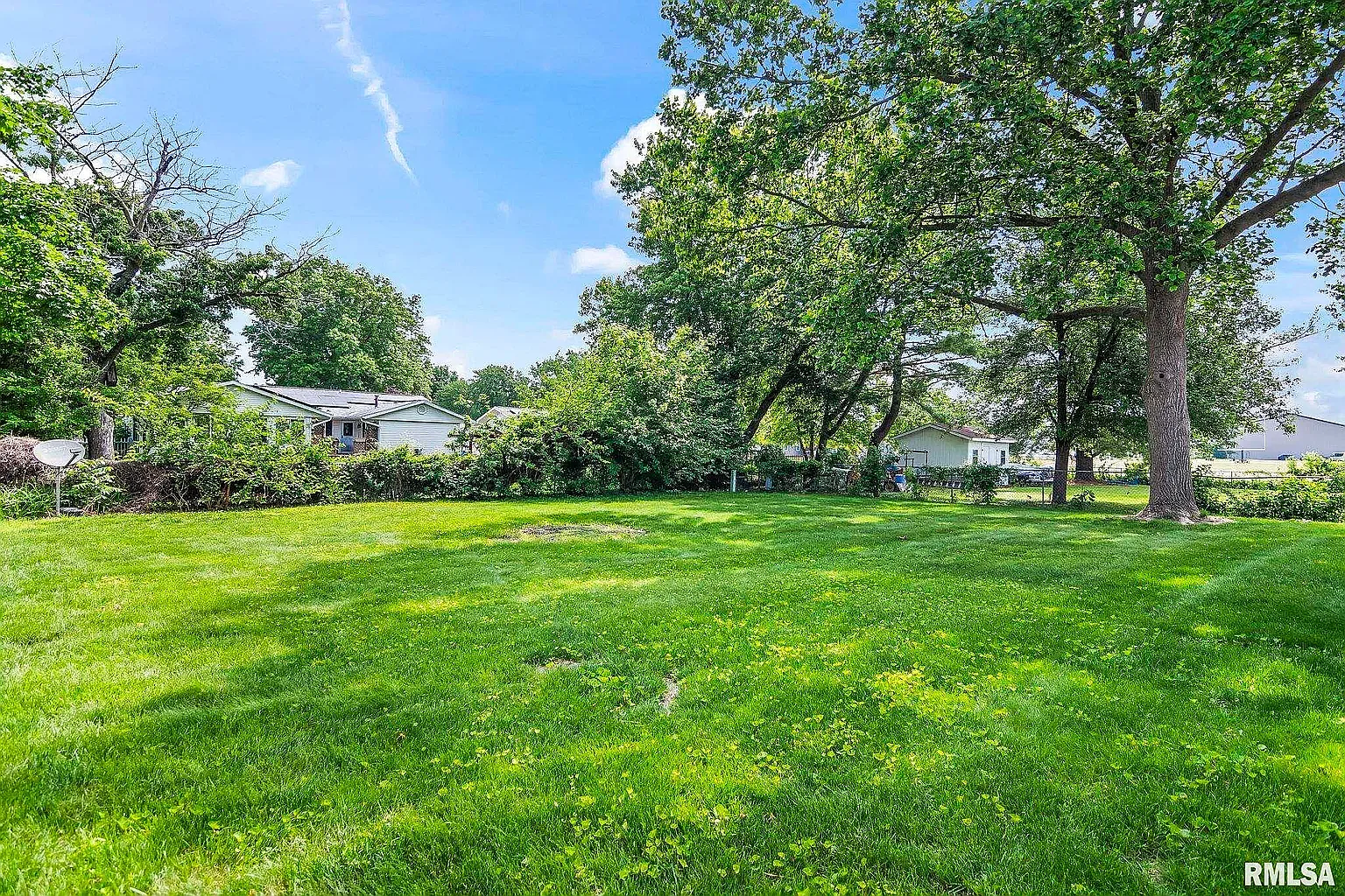 4 bed, 1562 sqft, $2,100 — Photo 4