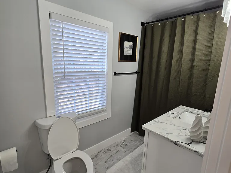 Cedar Dr — Photo 18