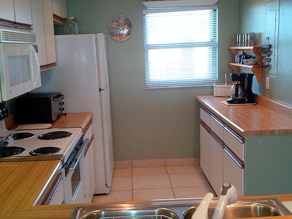 2nd image of 5155 N Highway A1a APT 712