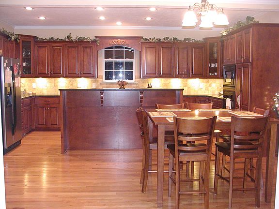 Breakfast Nook/Pantry