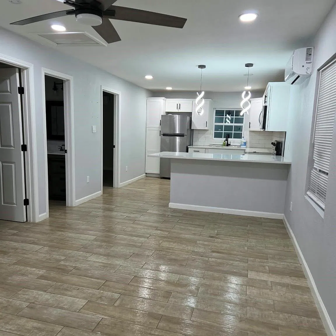 2 bed, 1.0 bath, 850 sqft, $1,250 — Photo 1