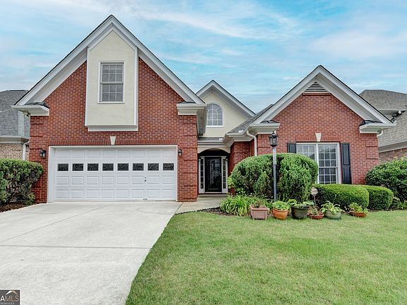 2nd image of 2095 Hickory Station Cir
