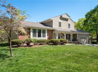 2014 W 81st Ter, Leawood, KS 66206