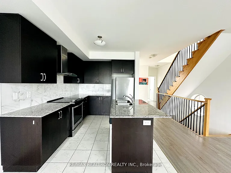 193 Harding Park St — Photo 5