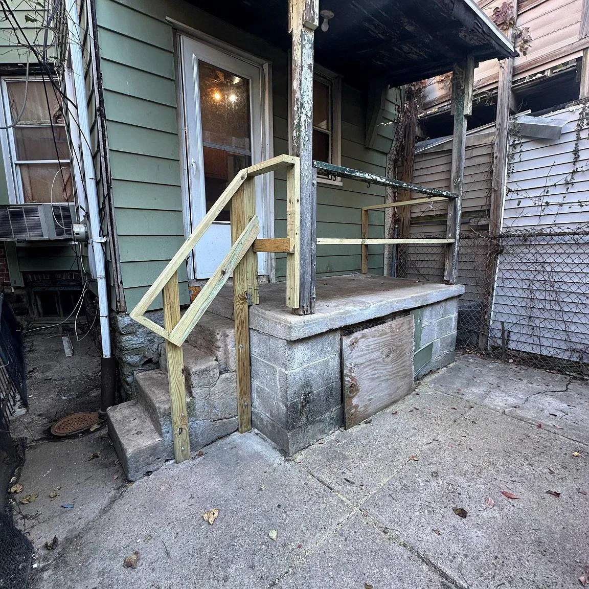 3 bed, 1.5 bath, 1374 sqft, $1,900 — Photo 4