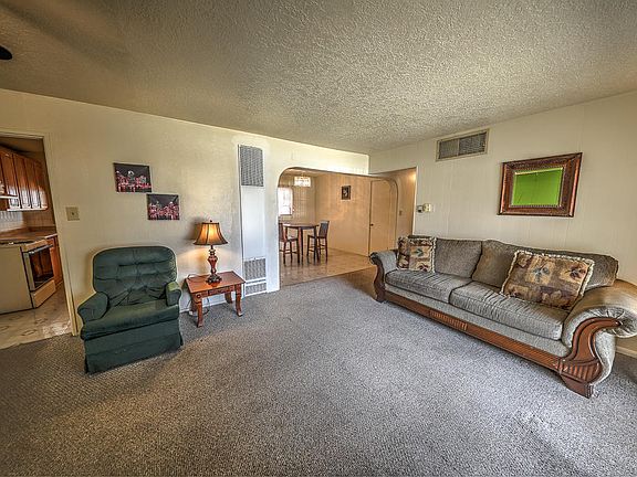 4th image of 8104 Aspen Ave NE