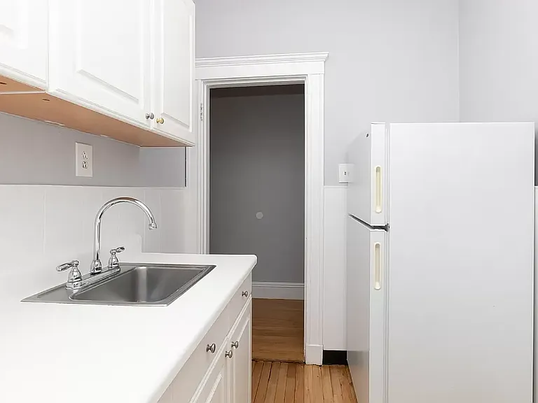 131 Park Dr #33B — Photo 6