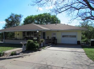 1101 N Bobbie St, Augusta, KS 67010