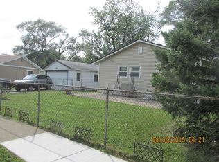 23 Grow Ln, Streamwood, IL 60107