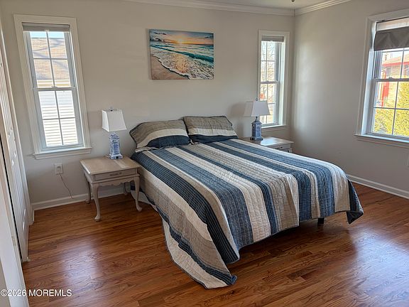 5th image of 504 N Lake Dr