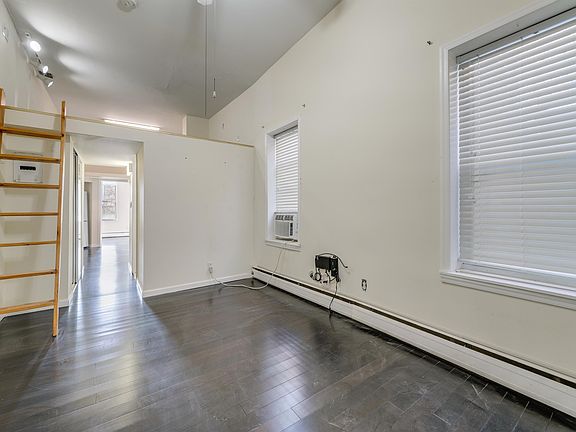 5th image of 115 Magnolia Aveapartment #4RR