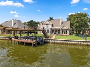 254 Saint Andrews Dr E, Mabank, TX 75156