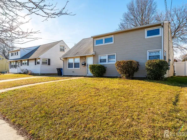 77 Marion St, Carteret, NJ 07008