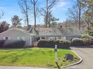37 Woods Grove Rd, Westport, CT 06880