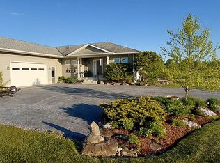 25 Mansfield View Dr, Georgia, VT 05478