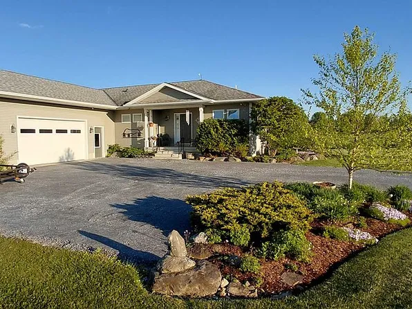 25 Mansfield View Dr, Georgia, VT 05478