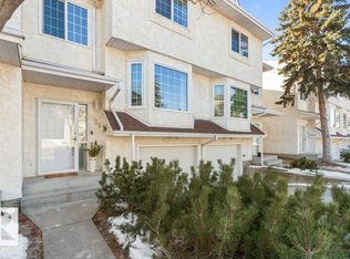 9753 176th St NW, Edmonton, AB