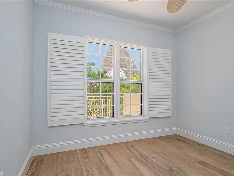 5068 Annunciation Cir #209 — Photo 21