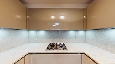 Sold by Diamond Real, Inc.