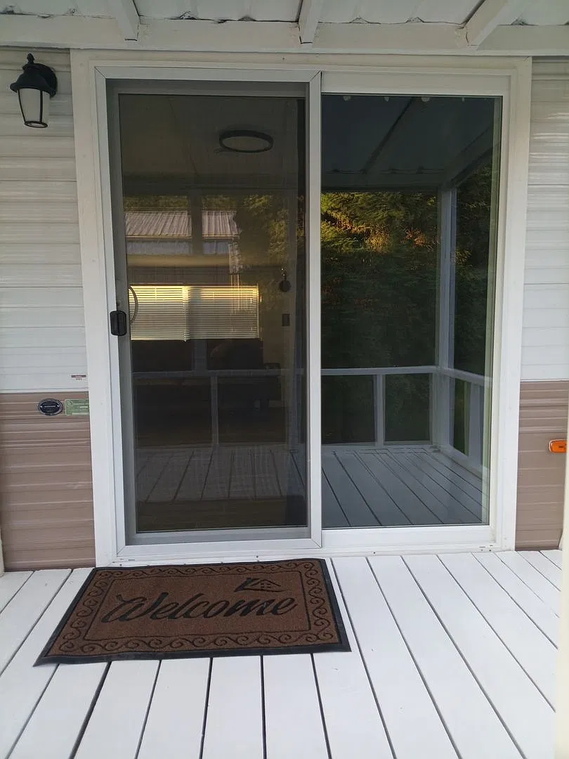 Private Manufactured Home! — Photo 4