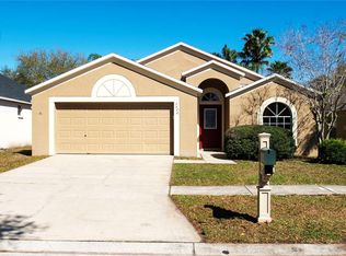 7620 Hampshire Garden Pl, Apollo Beach, FL 33572