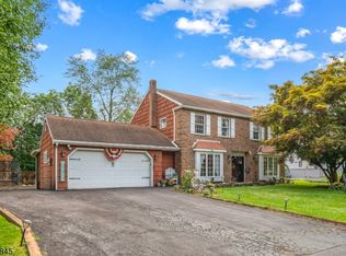 52 Mapledale Ave, Succasunna, NJ