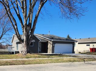 4417 3rd St NW, Rochester, MN 55901