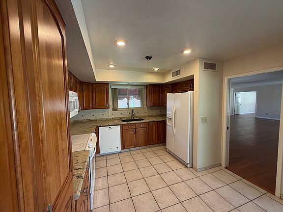 2nd image of 10402 E Regal Dr