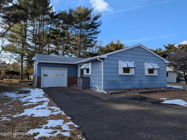 15 BRIAN COURT, TOMS RIVER, NJ 08757